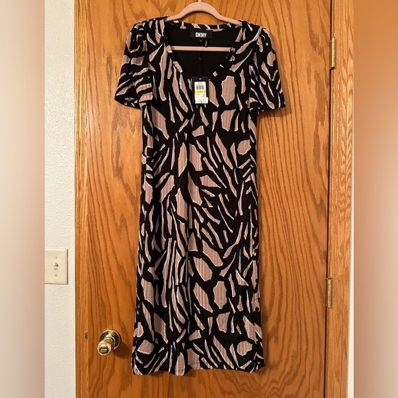 DKNY Printed Hacci Knit Dress - NWT - Size M - Picture 3 of 15